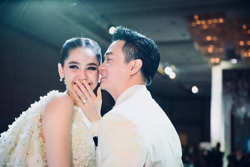 ชมพู่ น็อต