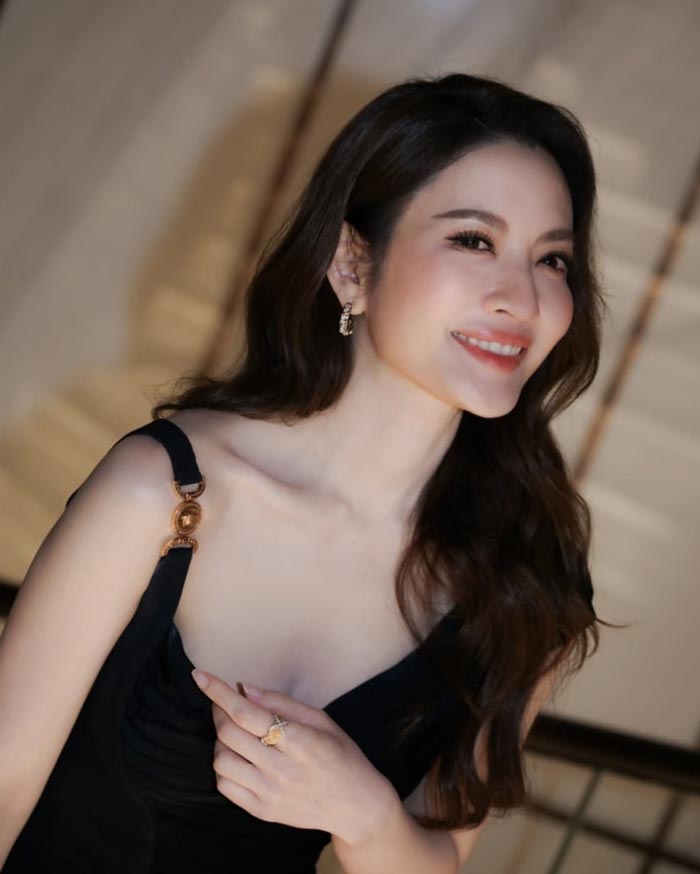 แอฟ ทักษอร