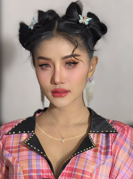 แพรวพราว แสงทอง