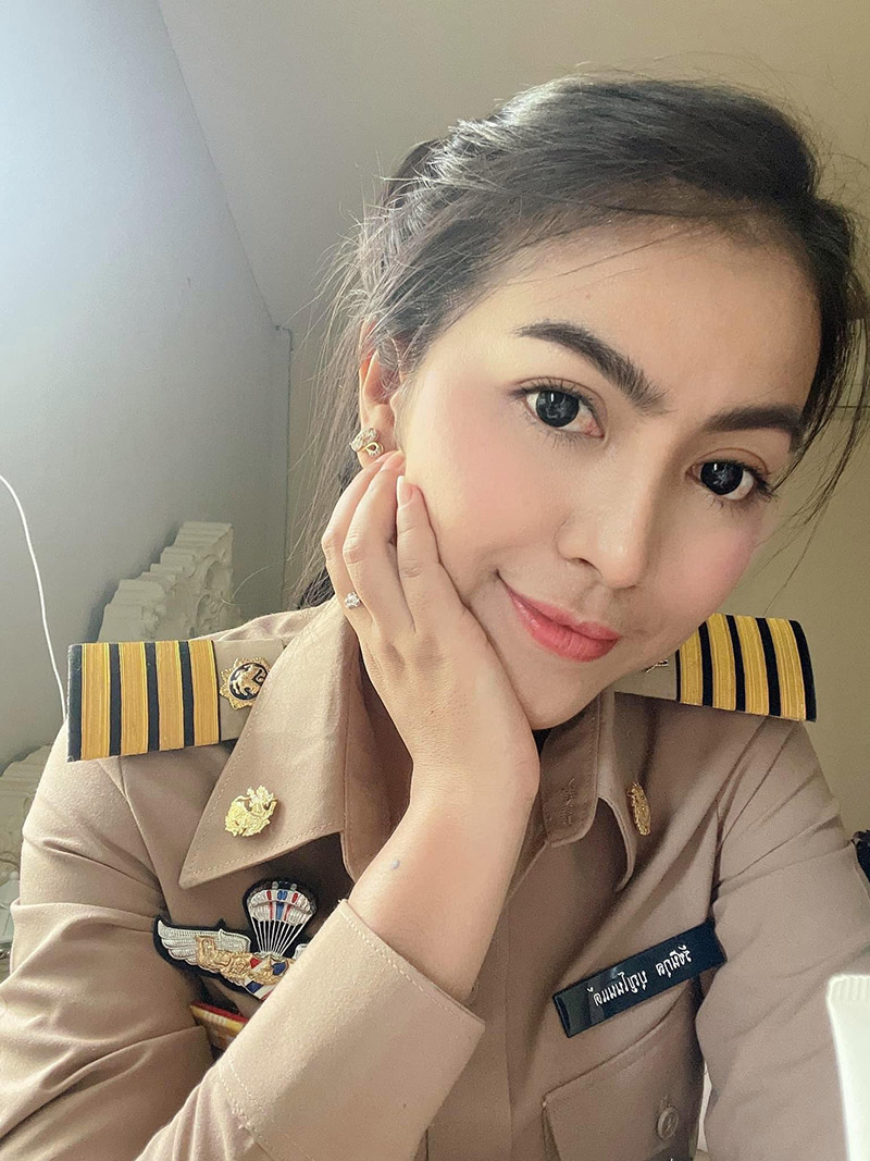 ผู้ใหญ่บ้าน