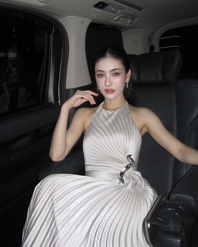 มีนา ริณา