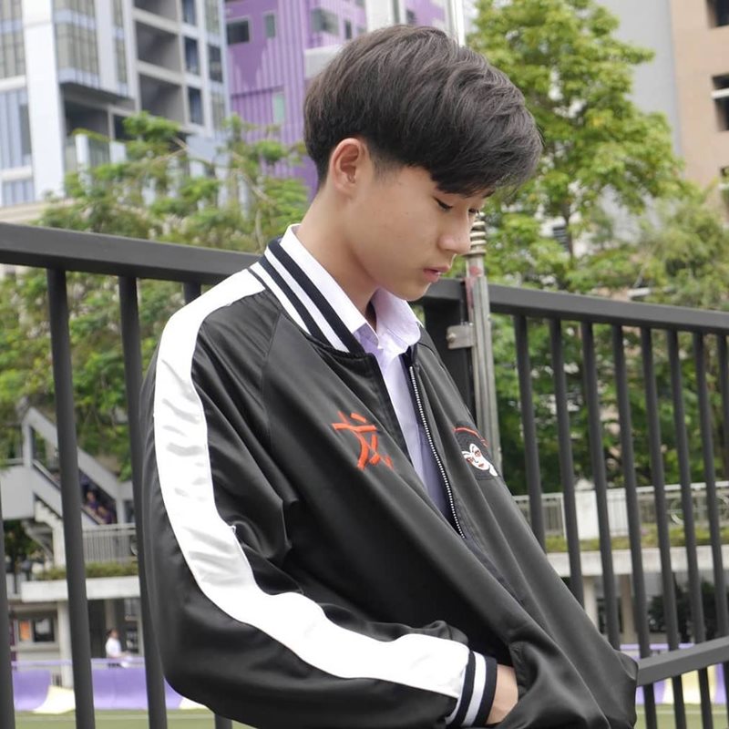 ยิ้ว วาริ