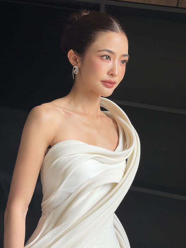 ชุดแต่งงาน มายด์ ลภัสลัล