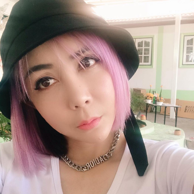 หนึ่ง บางปู ประวัตินักร้องลูกทุ่งสาว จากแม่ค้าออนไลน์สู่นักธุรกิจเสริมความงาม 100 ล้าน