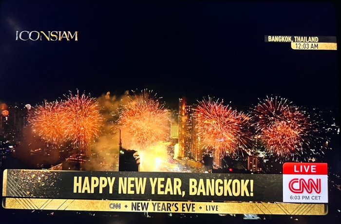 สื่อต่างประเทศให้ความสนใจ เคานต์ดาวน์ ไอคอนสยาม อย่างมาก