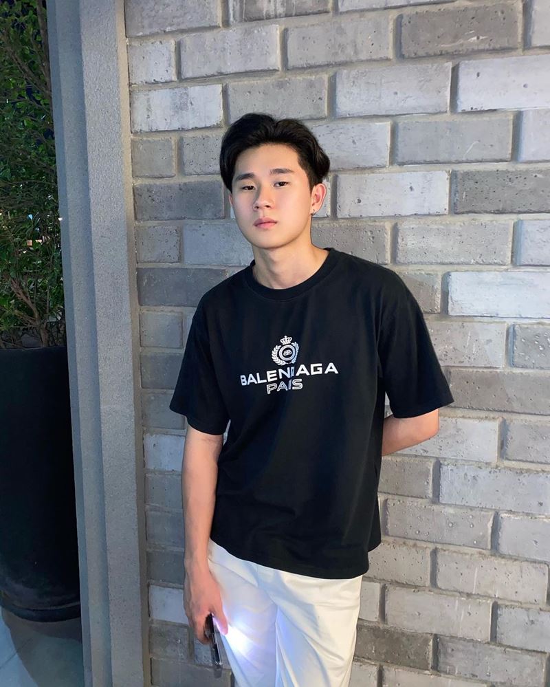 ยิ้ว วาริ