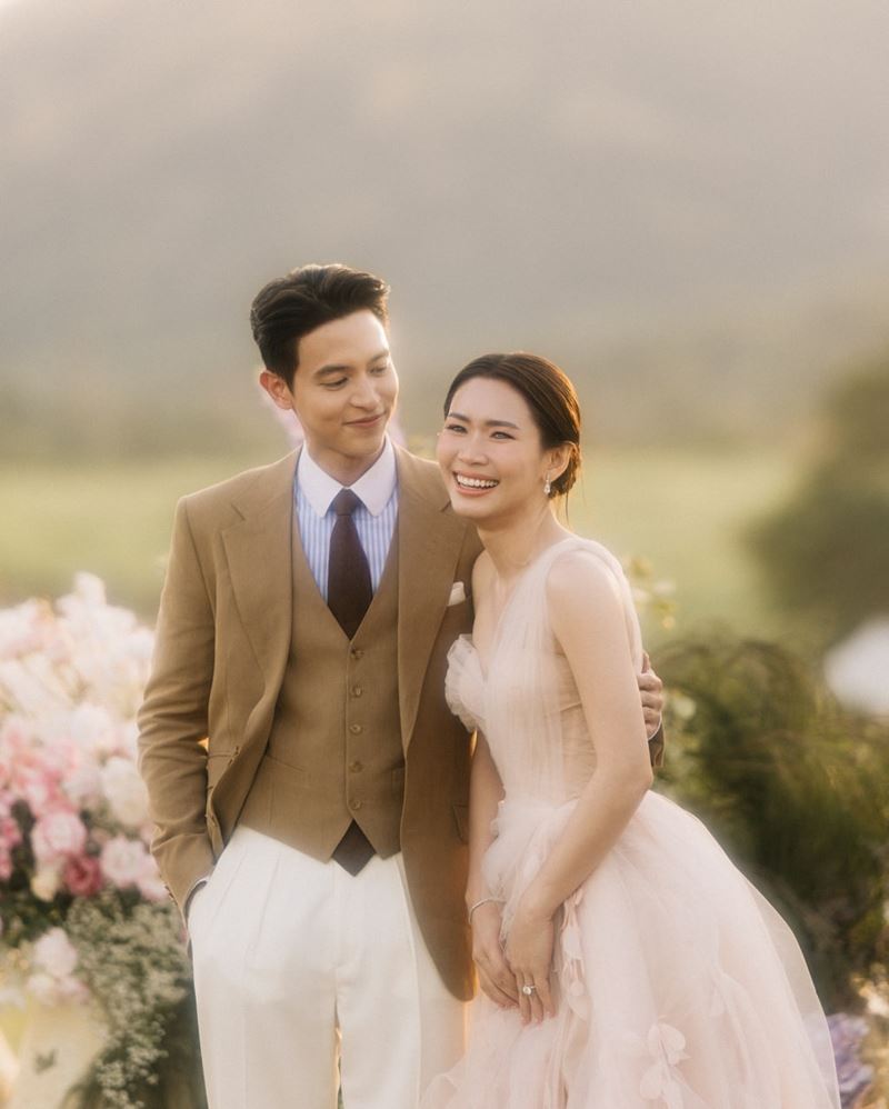 เต้ย จรินทร์พร งานแต่ง เจมส์จิ-โฟม  