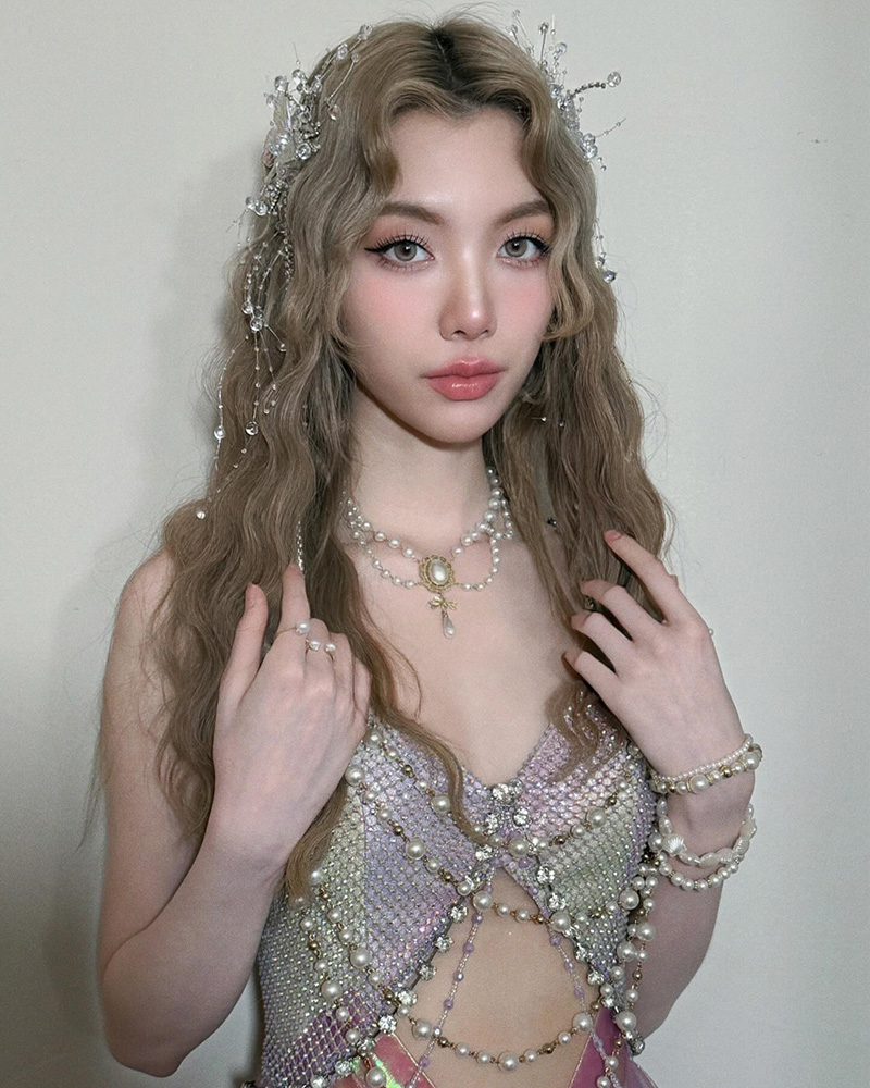 คิง เพาเวอร์ จัดพาเหรดสุดอลังรับสงกรานต์ หลิง ออม 