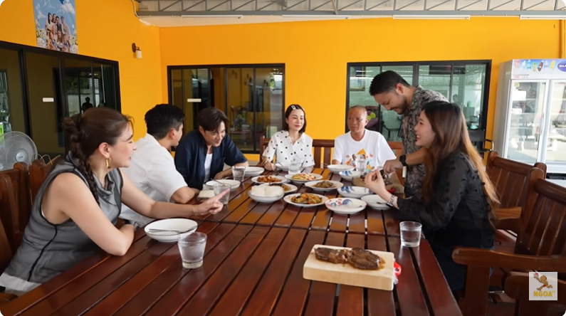 บ้านมิกซ์-หม่ำ