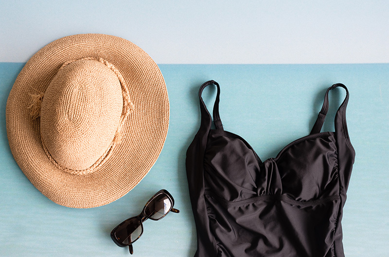 ชุดว่ายน้ำ