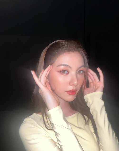 ส่องภาพอดีต-ปัจจุบัน ออม กรณ์นภัส นางเอกหน้าหมวย ยิ่งโตยิ่งสวย ออร่าพุ่งแรง