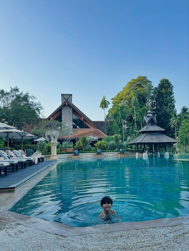 น้องสายน้ำ ลูกชายเอมมี่ มรกต