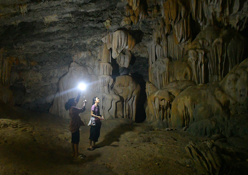 ถ้ำบัวโบก สุราษฎร์ธานี