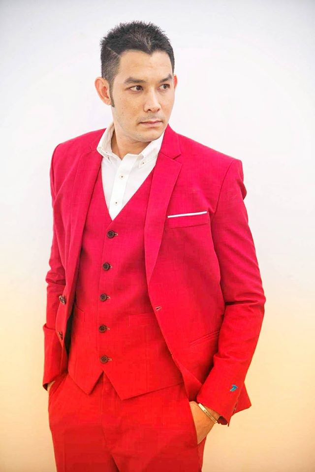 หมอก ทศพร