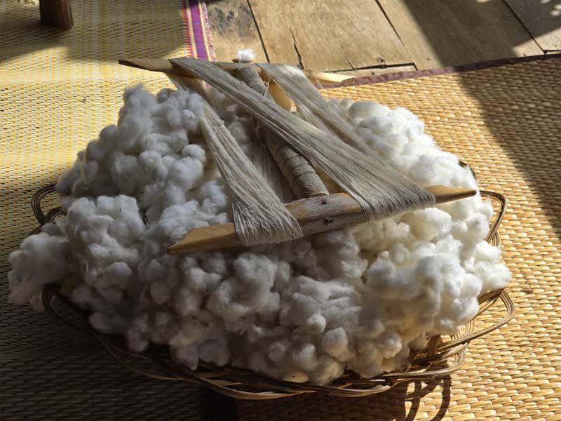 ผ้าทอไทลื้อ