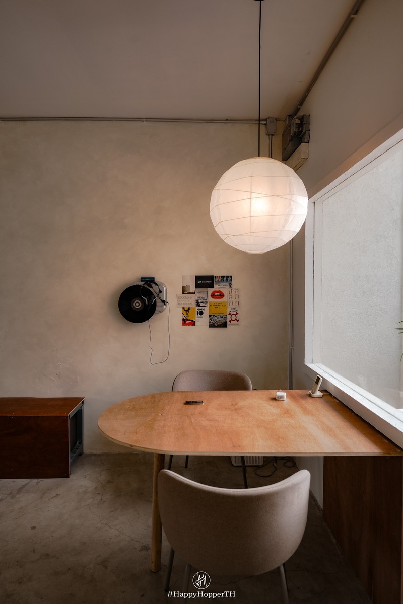 COOP (Coffee and Stuff) คาเฟ่ในปทุมธานี 