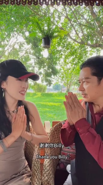  เติ้งลี่จวิน