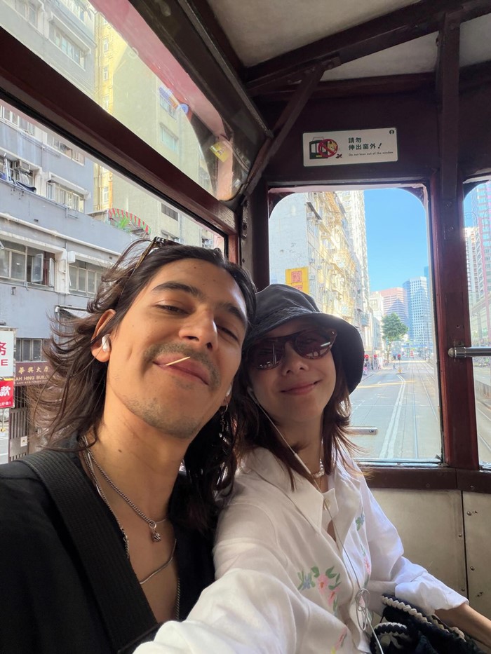 เต้ย จรินทร์พร  Carlos E. Lang 