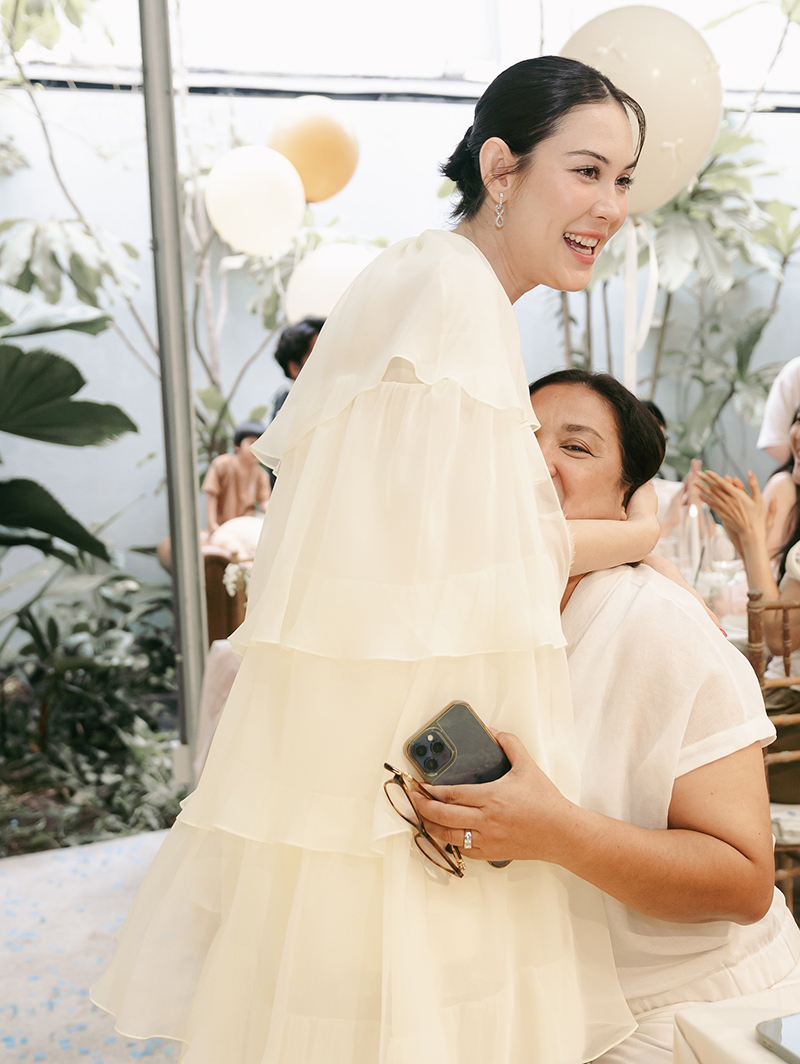 แมท ภีรนีย์ เฟม ภีมเดช จัดงานเฉลยเพศลูกในท้อง