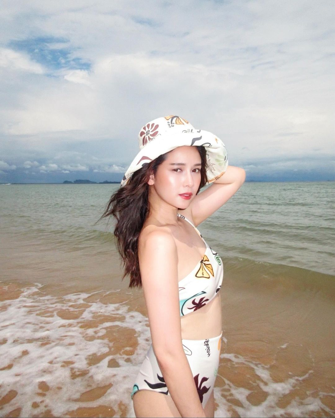 โม อมีนา