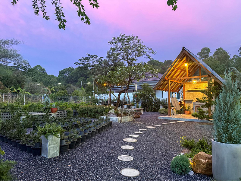 แบบบ้านบ้านและสวนบนเขา