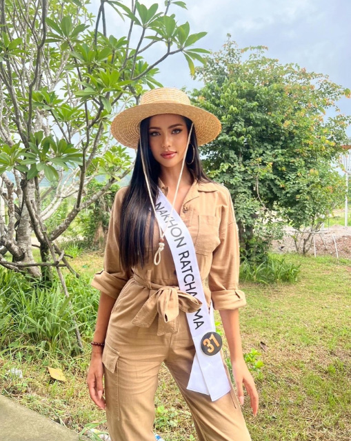 แอนโทเนีย โพซิ้ว