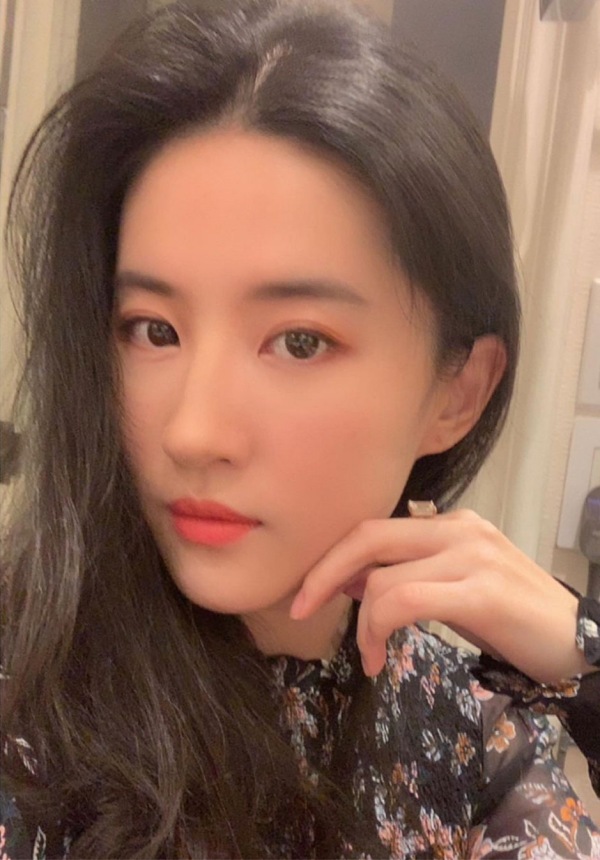 หลิวอี้เฟย liu yifei