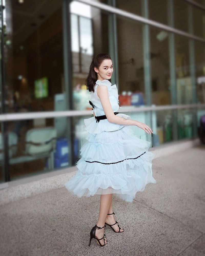 แฟชั่นชุดสีฟ้า