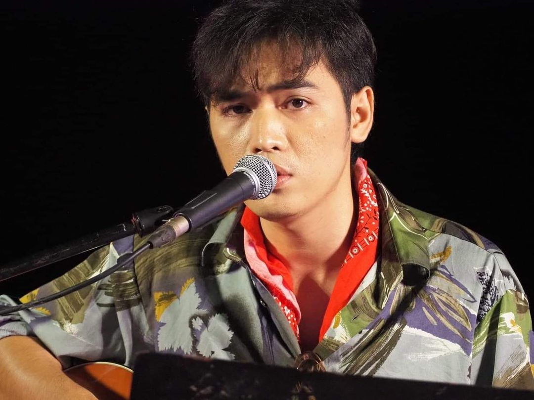  โจอี้ ภูวศิษฐ์