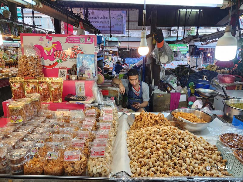 กาดต้นพยอม