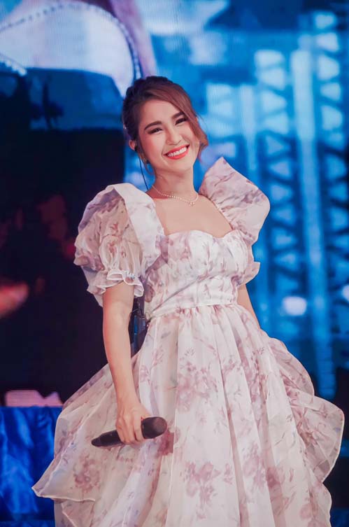 วิรดา วงศ์เทวัญ