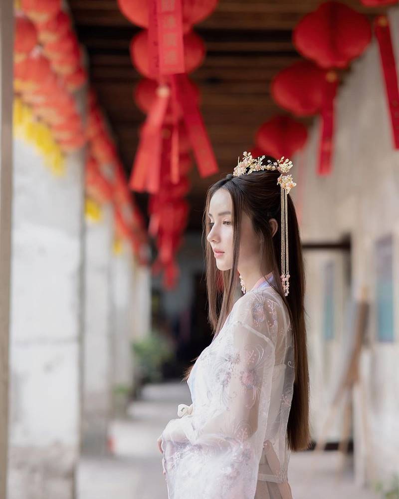 โยชิ มิสทิฟฟานี่