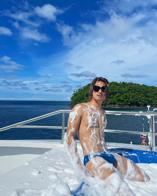 ดิว เดอะสตาร์ 9