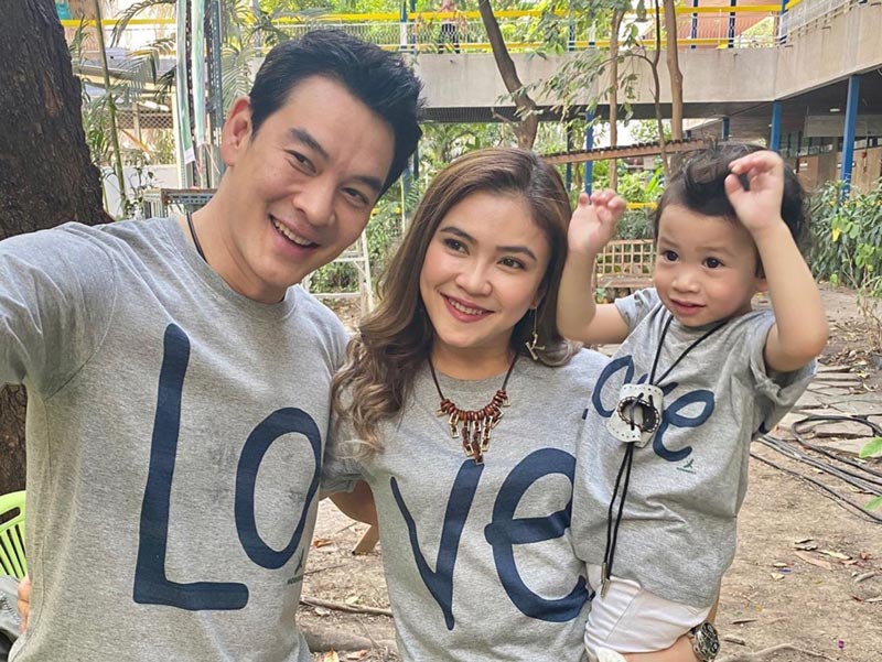 ชาคริต แอน ภัททิรา