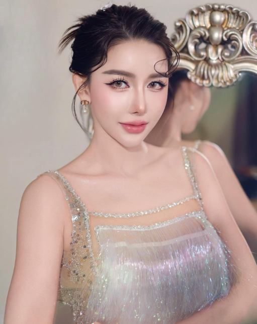 ฝน มาริสา ประวัติ