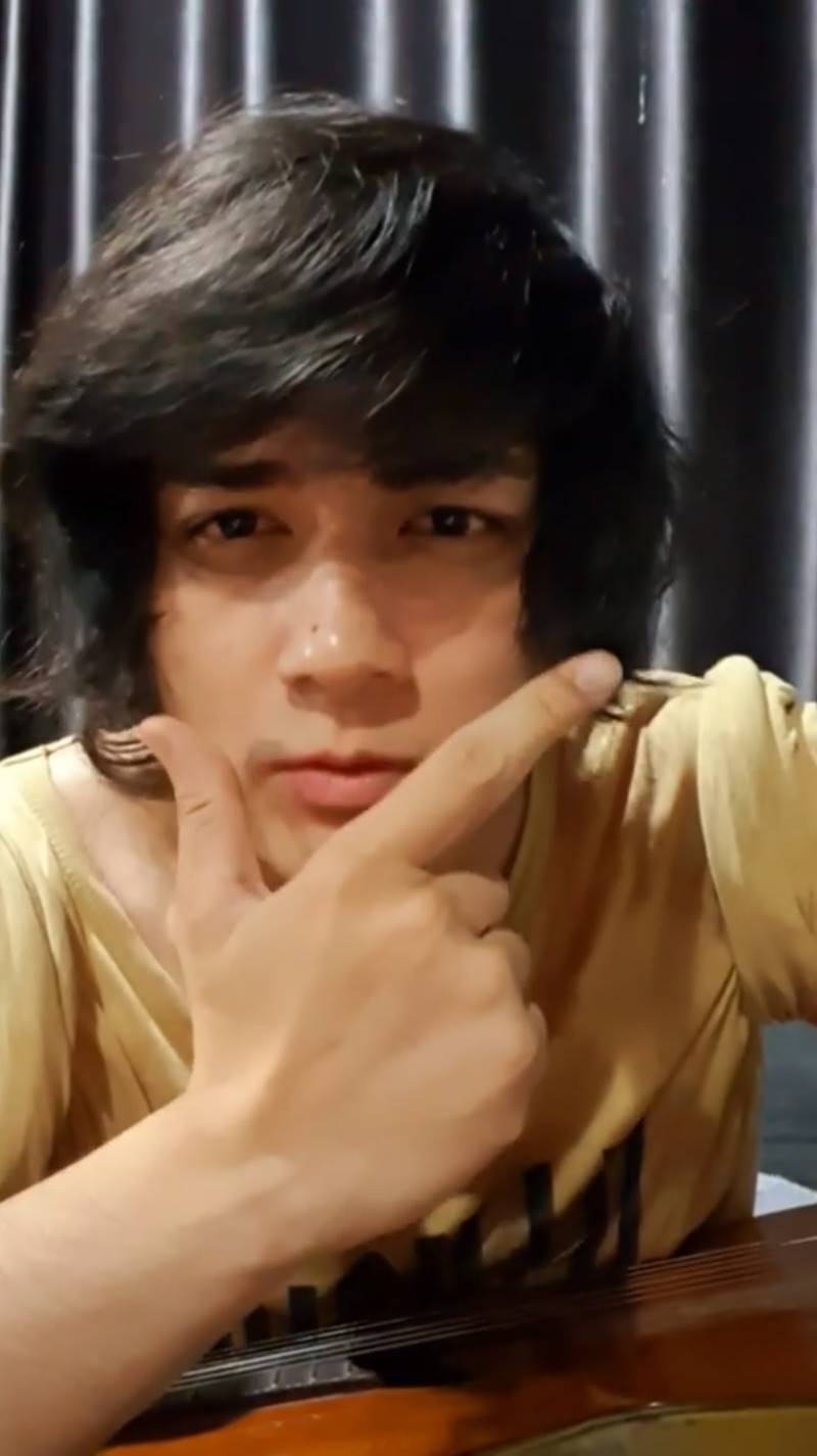 แน็ก ชาลี