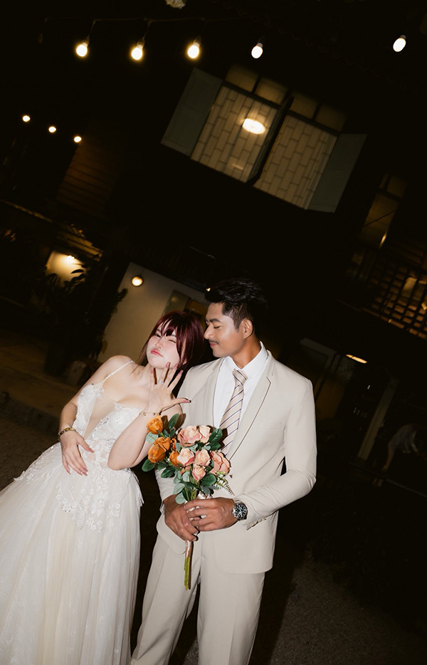 เอ๋ มิรา ชลวิรัล