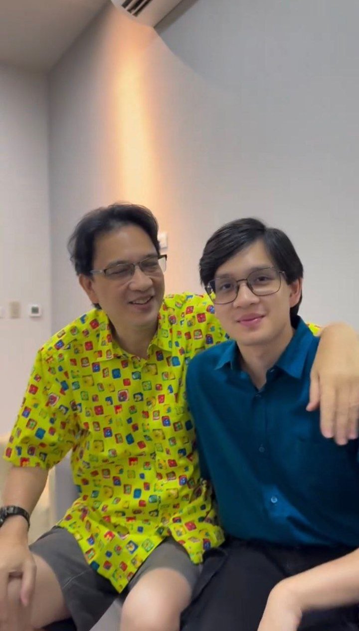 น้องเน็ต ลูกชาย น็อต-กวาง ทำเลสิก แต่คนโฟกัสความหล่อถอดแบบพ่อ อย่างกับแฝด !