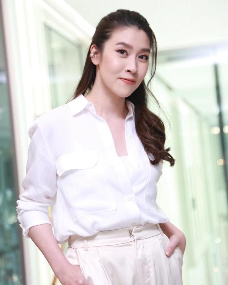 เชียร์ ฑิฆัมพร