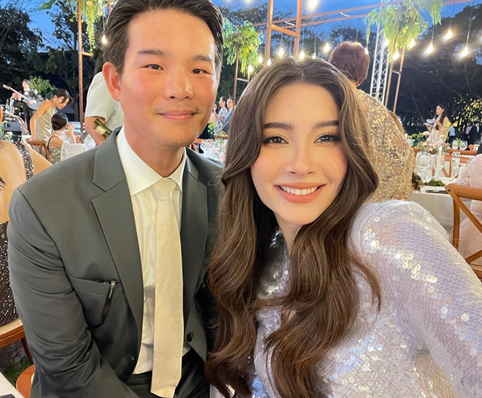 นิกกี้ นิโคล