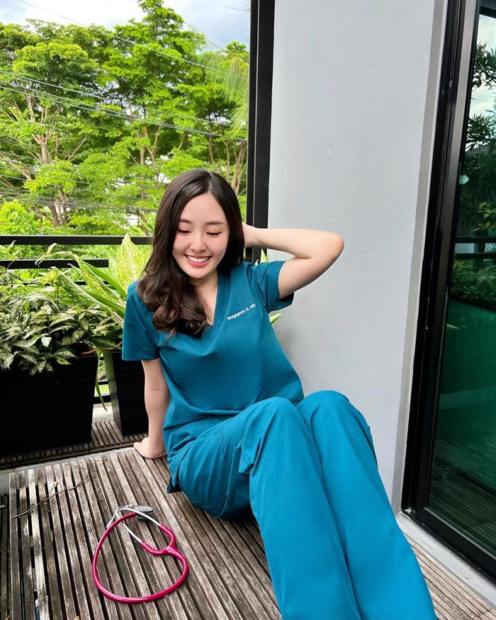 เยลลี่ แฟน มาร์ช จุฑาวุฒิ