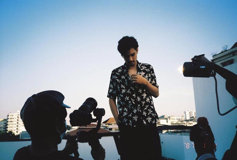 เก้า จิรายุ