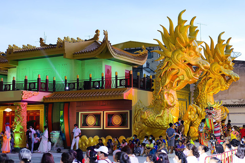 ตลาดท่าเรือ