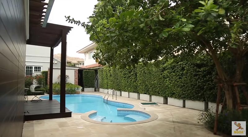 บ้านซี เอมี่