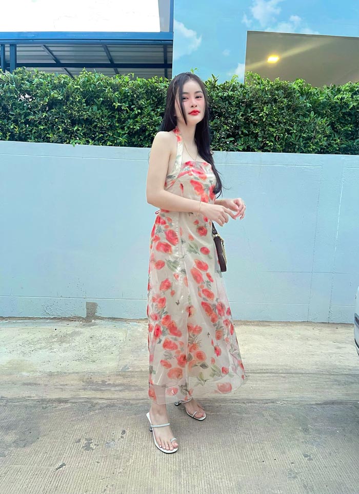 เอ๋ มิรา