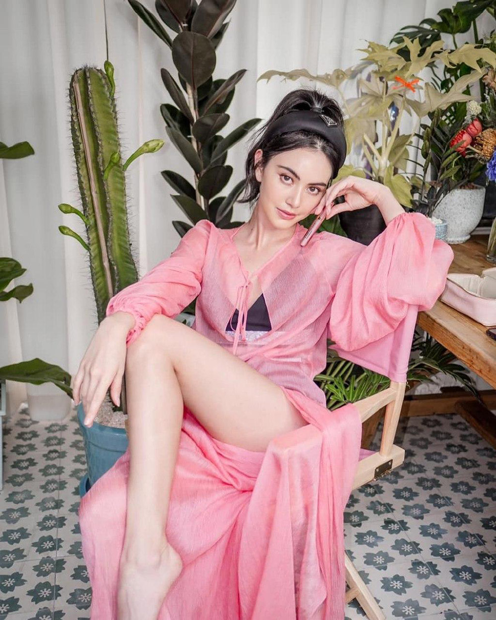 ใหม่ ดาวิกา ดาราลูกครึ่งหญิง