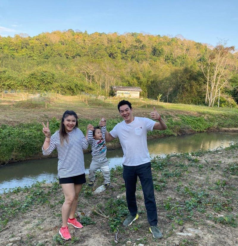 น้องโพธิ์ ลูกชาย ชาคริต