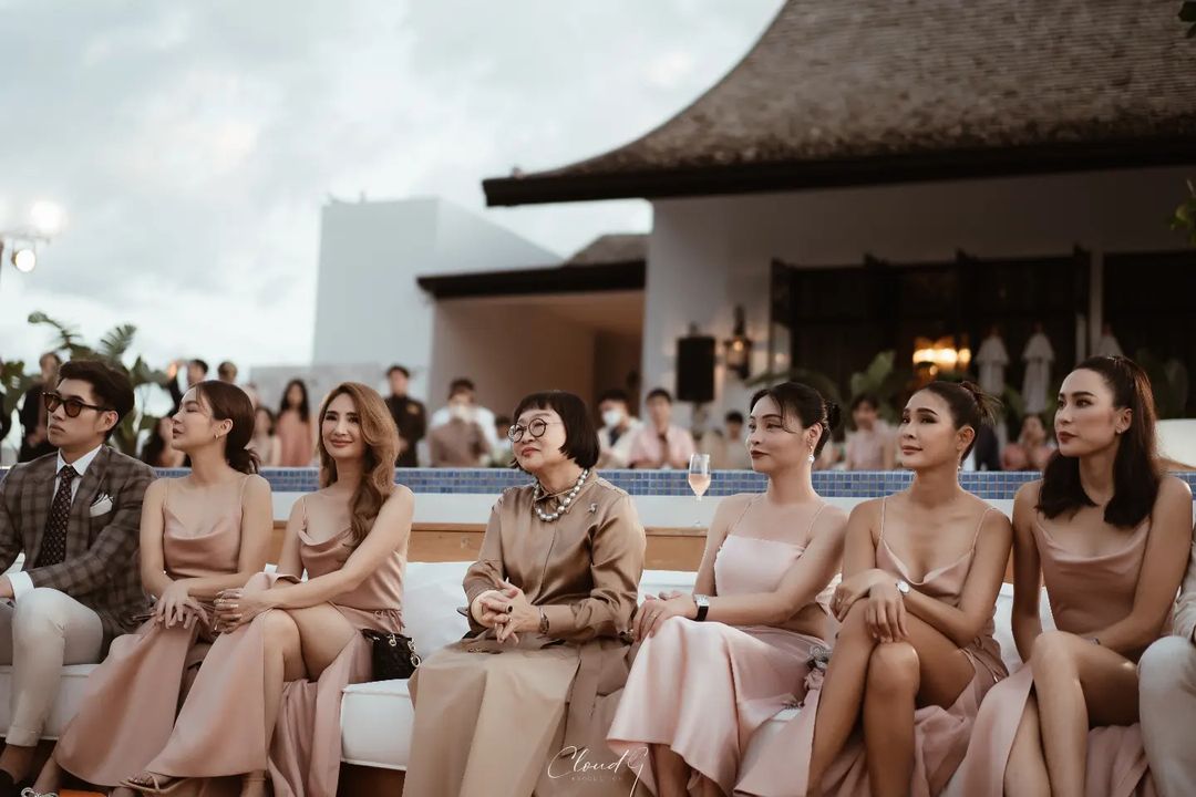 โบวี่ อัฐมา