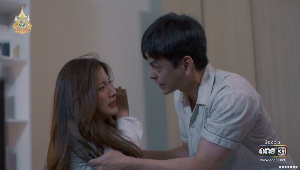 ทองประกายแสด