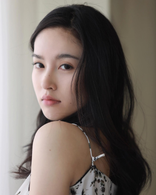 ปอย ตรีชฎา ประวัติ